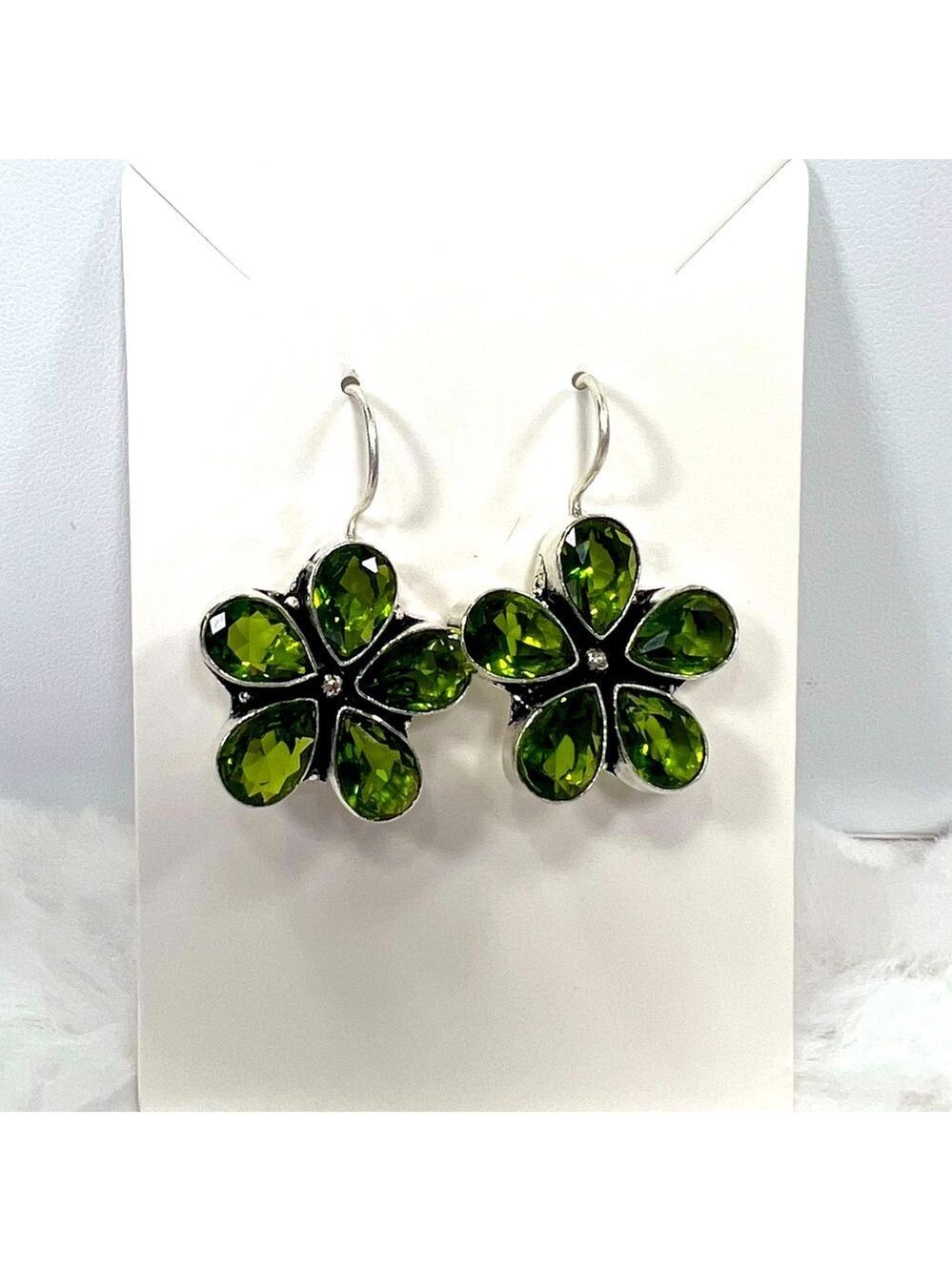 Peridot Flower 🌸 925 Earrings (synthetic stones)